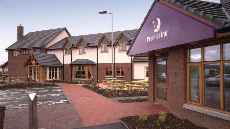 <b>Premier Inn Dumbarton/Loch Lomond Exterior</b>. Images powered by <a href="https://iceportal.shijigroup.com/" title="IcePortal" target="_blank">IcePortal</a>.