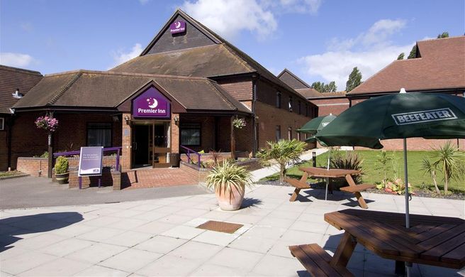 Premier Inn Christchurch East Exterior