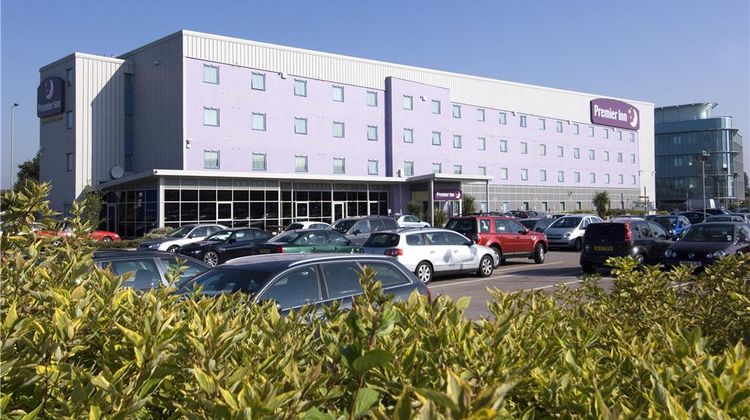Premier Inn Southampton Airport Exterior