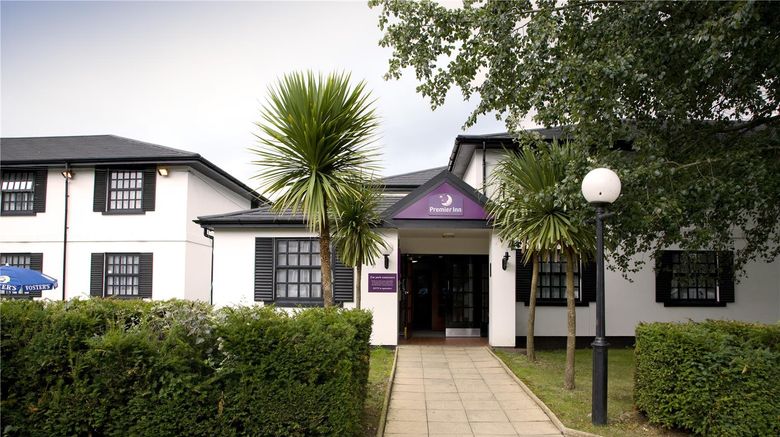 <b>Premier Inn Cobham Exterior</b>. Images powered by <a href="https://iceportal.shijigroup.com/" title="IcePortal" target="_blank">IcePortal</a>.