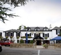 Premier Inn Cobham Exterior