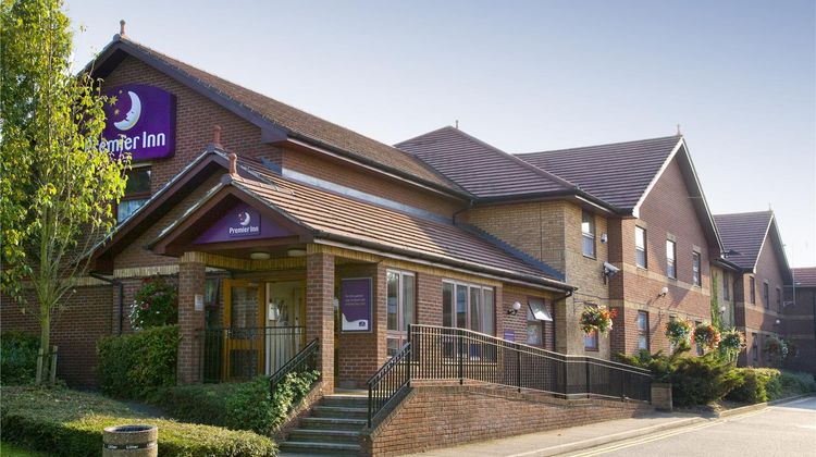 Premier Inn Colchester (A12) Exterior