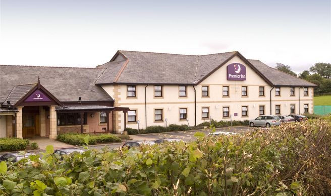 Premier Inn Kilmarnock Exterior