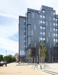 Premier Inn Bedford Town Ctr (Riverside)