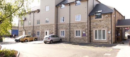 Premier Inn Huddersfield Central Exterior