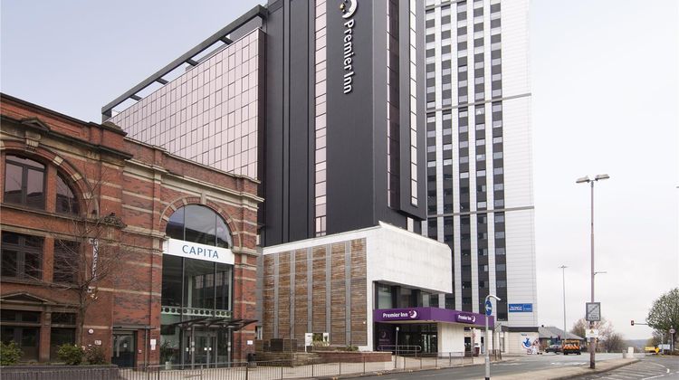 Premier Inn Leeds C. C. (Leeds Arena) Exterior