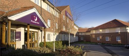 Premier Inn Swindon West Exterior