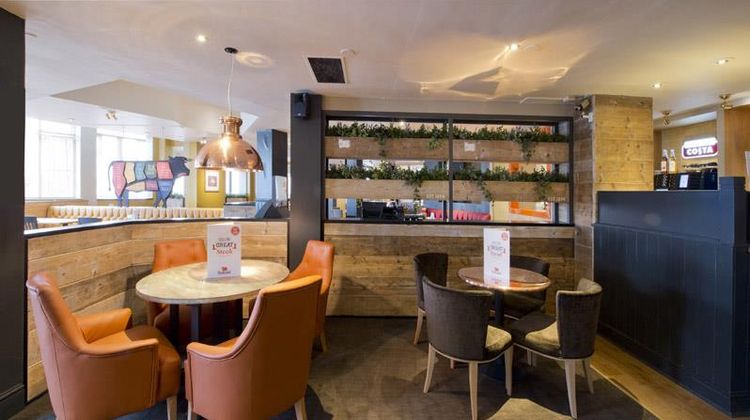 Premier Inn Manchester Airport Heald Gn Restaurant