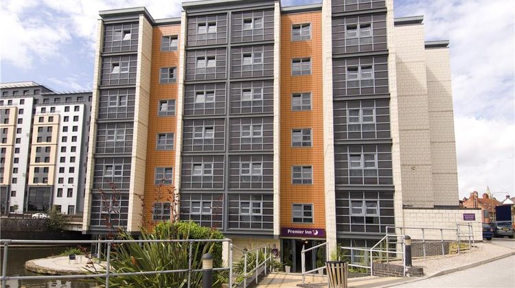 Premier Inn Nottingham Arena (London Rd) Exterior