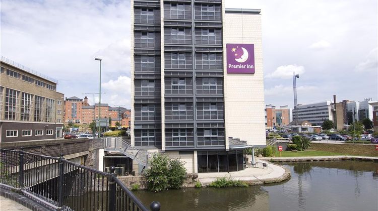 Premier Inn Nottingham Arena (London Rd) Exterior