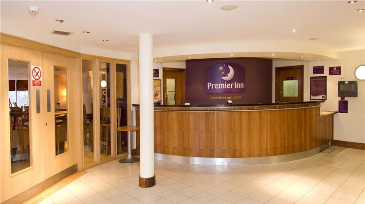 Premier Inn Nottingham Arena (London Rd) Lobby