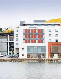 Premier Inn Swansea Waterfront