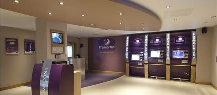 Premier Inn Swansea Waterfront Lobby