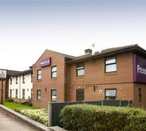 Premier Inn London Romford West Exterior