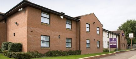 Premier Inn London Romford West Exterior