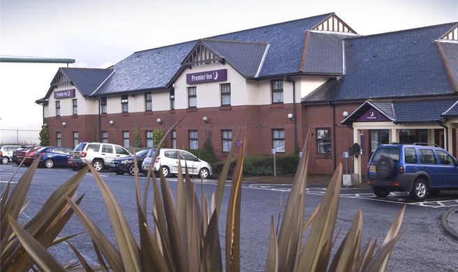 Premier Inn Greenock Exterior