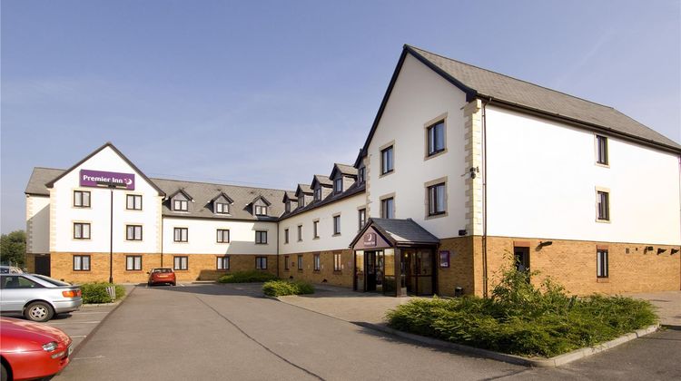 Premier Inn Gloucester (Barnwood) Exterior