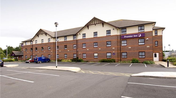 Premier Inn Bromsgrove Central Exterior