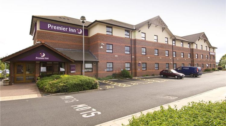 Premier Inn Bromsgrove Central Exterior