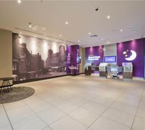 Premier Inn City Center (The Gate) Lobby