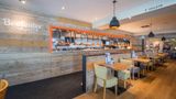 <b>Premier Inn Farnborough Town Centre Restaurant</b>. Images powered by <a href="https://iceportal.shijigroup.com/" title="IcePortal" target="_blank">IcePortal</a>.