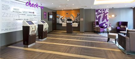 Premier Inn Newbury Town Centre Lobby