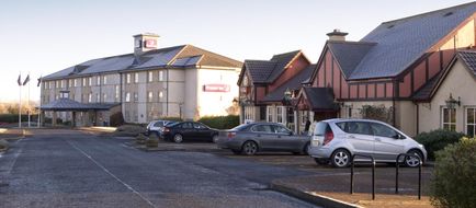 Premier Inn Livingston (Bathgate) Exterior