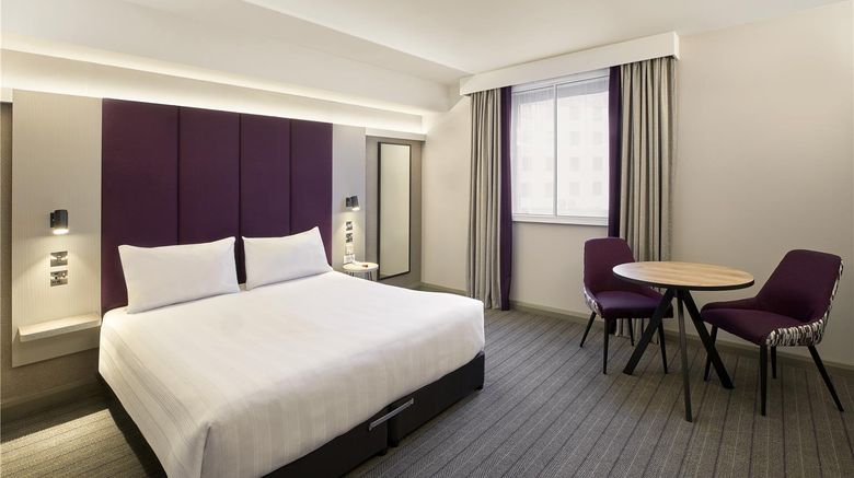 <b>Premier Inn Livingston (Bathgate) Room</b>. Images powered by <a href="https://iceportal.shijigroup.com/" title="IcePortal" target="_blank">IcePortal</a>.