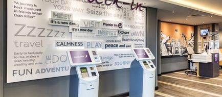 Premier Inn Banbury Town Centre Lobby
