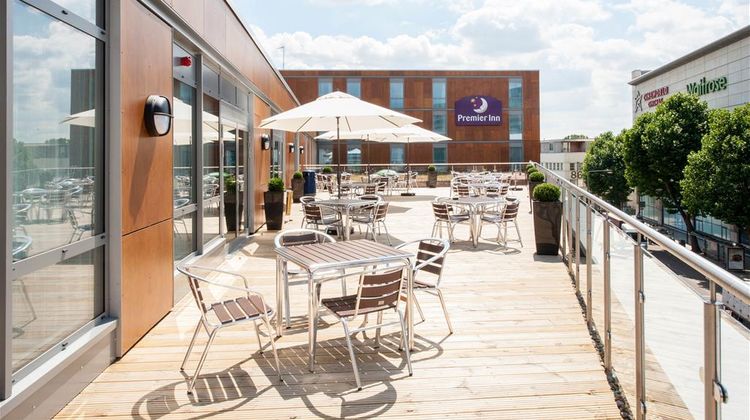 Premier Inn London Wandsworth Exterior