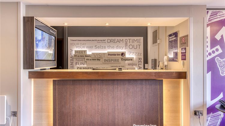 Premier Inn Liverpool (Tarbock) Lobby