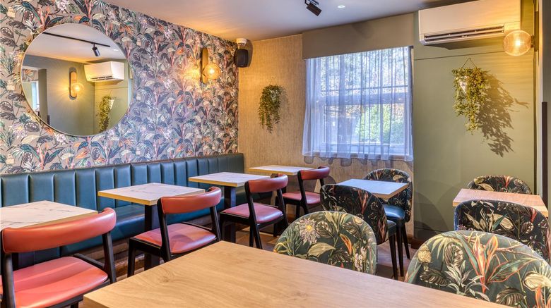 <b>Premier Inn Liverpool (Tarbock) Restaurant</b>. Images powered by <a href="https://iceportal.shijigroup.com/" title="IcePortal" target="_blank">IcePortal</a>.