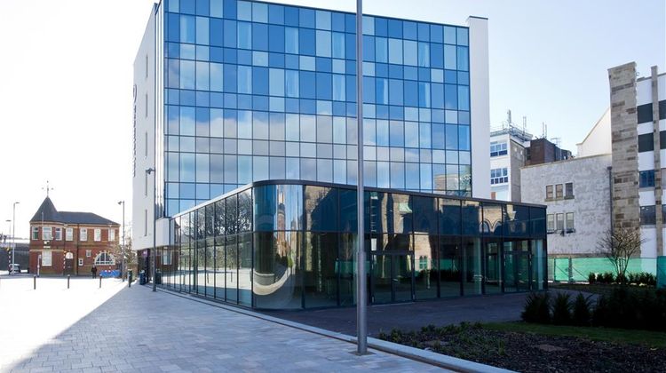 Premier Inn Blackburn Town Centre Exterior