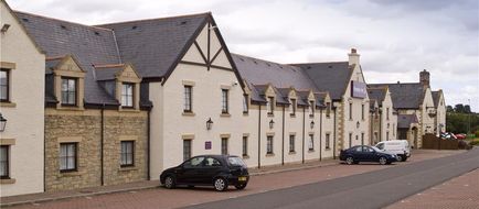 Premier Inn Dundee East Exterior