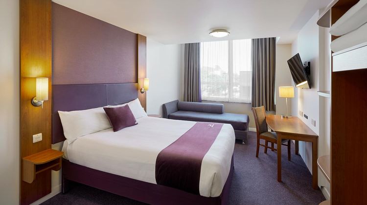 Premier Inn Coventry South (A45) Room