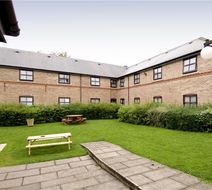 Premier Inn Leicester North West Exterior