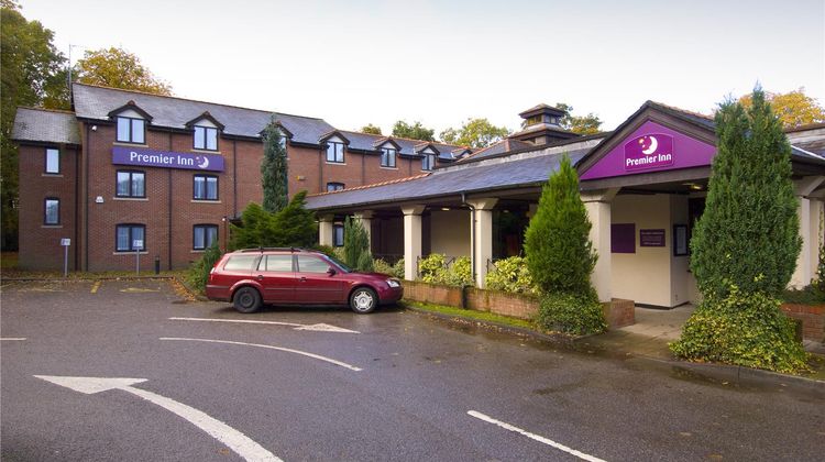 Premier Inn Manchester (Wilmslow) Exterior