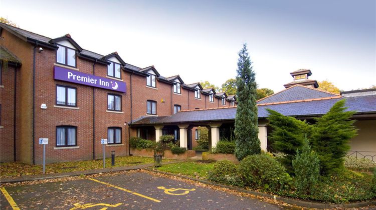 Premier Inn Manchester (Wilmslow) Exterior
