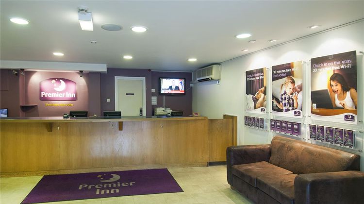 Premier Inn Leeds City Centre Lobby