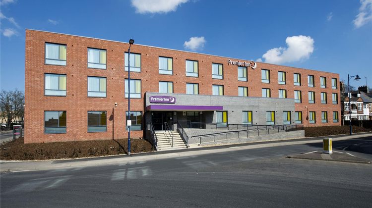 Premier Inn Felixstowe Town Centre Exterior