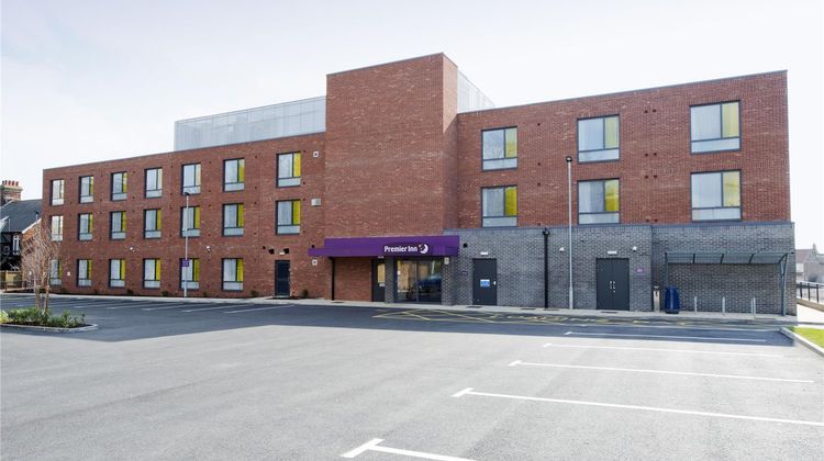 Premier Inn Felixstowe Town Centre Exterior