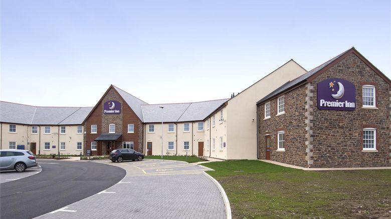 <b>Premier Inn Camborne Exterior</b>. Images powered by <a href="https://iceportal.shijigroup.com/" title="IcePortal" target="_blank">IcePortal</a>.