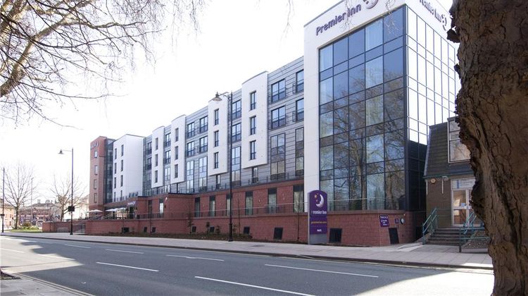 Premier Inn Shrewsbury Town Centre Exterior