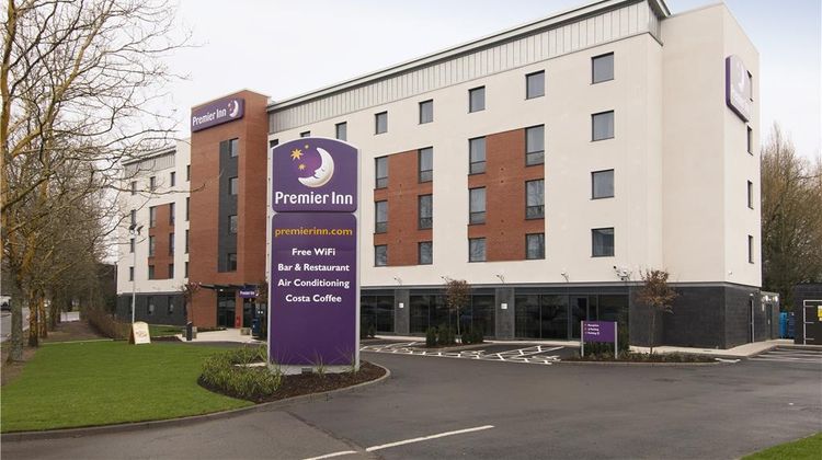 Premier Inn Warwick Exterior