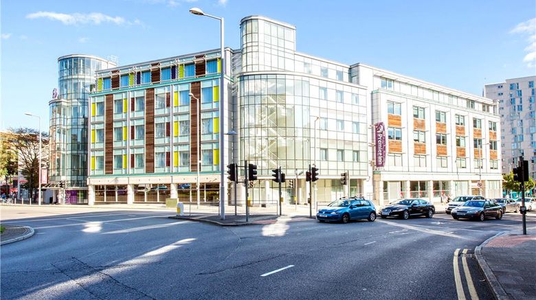 <b>Premier Inn Nottingham Chapel Bar Exterior</b>. Images powered by <a href="https://iceportal.shijigroup.com/" title="IcePortal" target="_blank">IcePortal</a>.