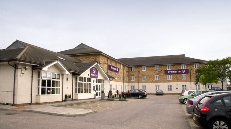 Premier Inn London Barking Exterior