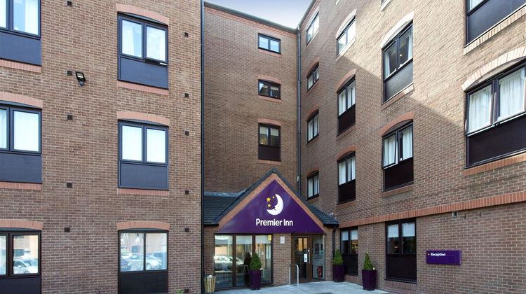 Premier Inn Bham Broad St (Canal Side) Exterior