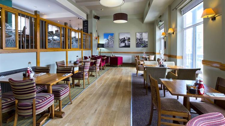 Premier Inn Bham Broad St (Canal Side) Restaurant