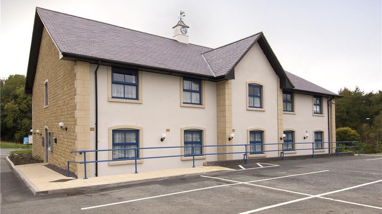Premier Inn Bangor (Gwynedd) Exterior