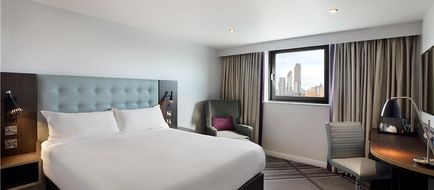 Premier Inn Bangor (Gwynedd) Room